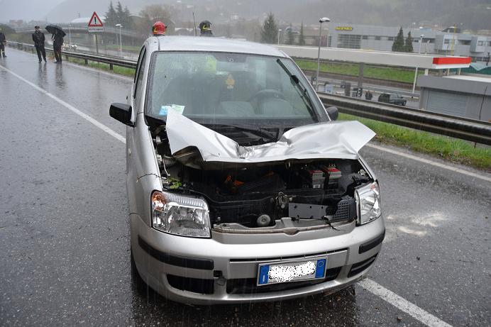 auto travolta a comenduno